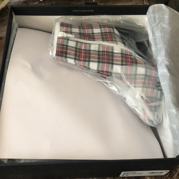 Betsey Johnson Kassie Ankle Booties NIB 5.5 - Picture 5 of 7